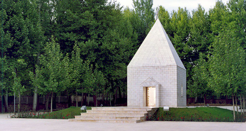 Mausolée Ostad Elahi